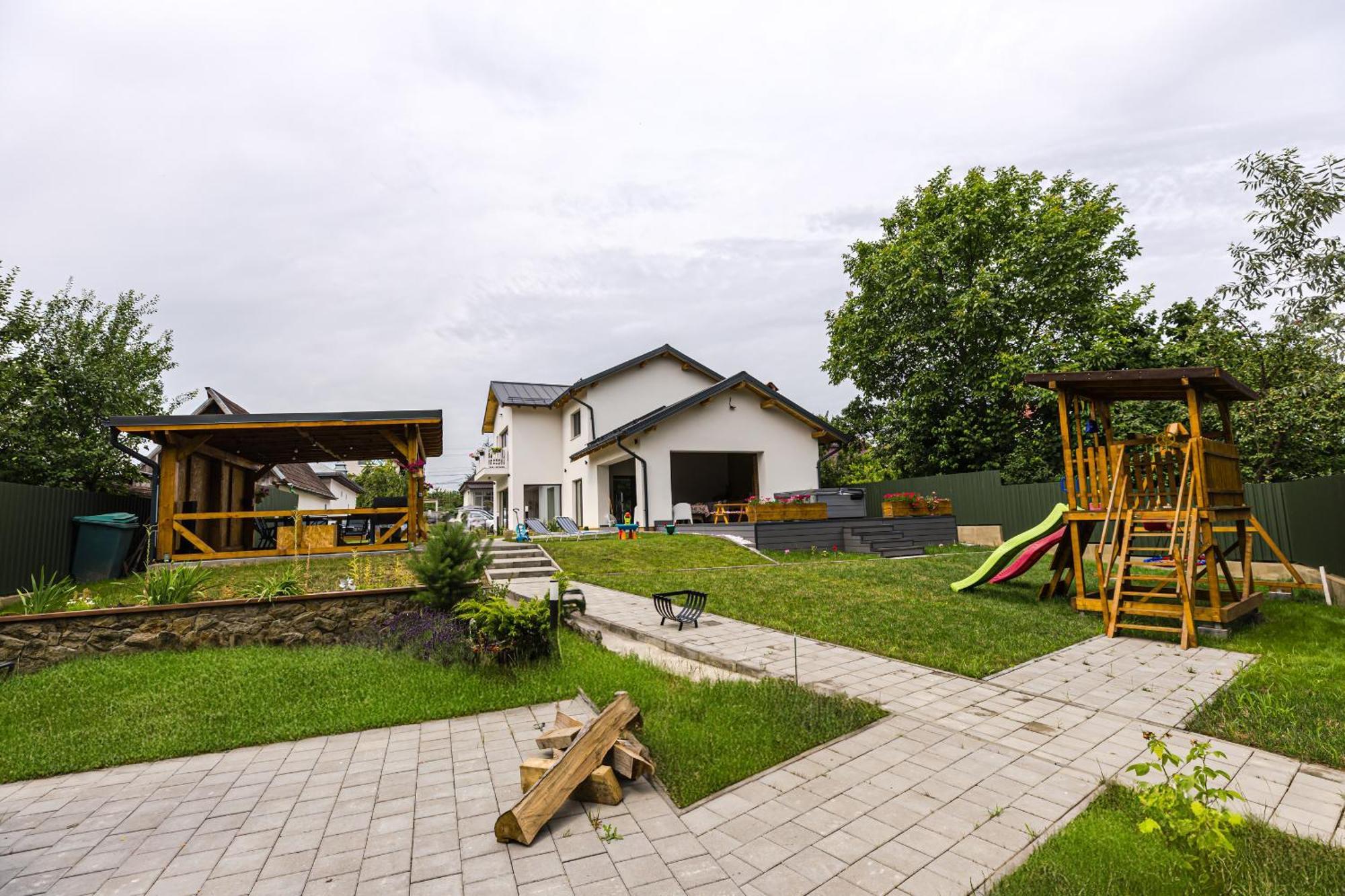 Ioanaguesthouse Turda Exterior photo